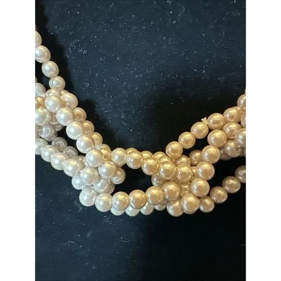 J CREW Pearl Necklace Chain Link Faux Pearls Champagne Color 22 In - Picture 2 of 3